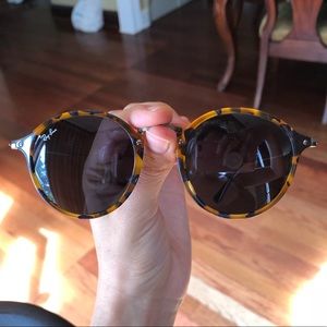 Tortoise Ray-Bans